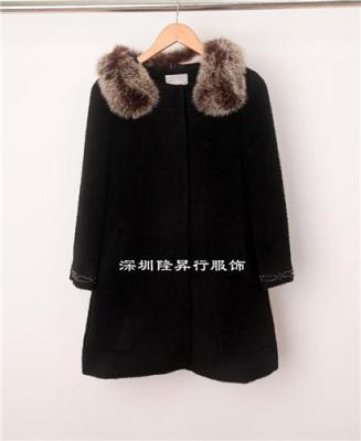 慧之芳品牌折扣羊絨大衣走份另有珂尼蒂思
