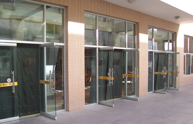 北京玻璃门安装维修