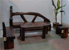 广州朴石茗君带你认识古船木家具的特点